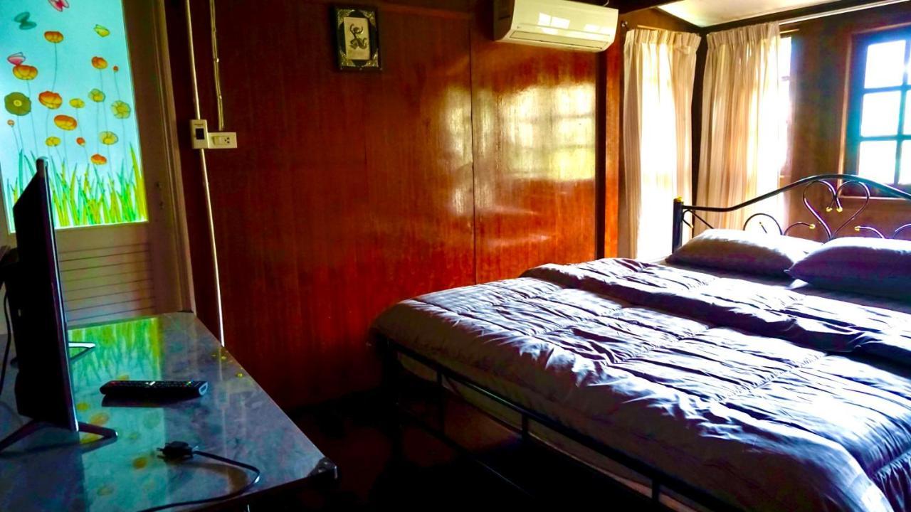 Tanachporn Homestay ธนัชพร โฮมสเตย์ เมืองจันทบุรี Extérieur photo