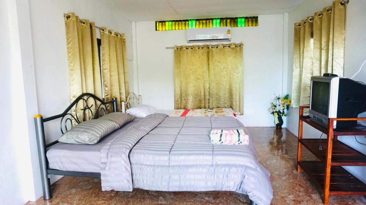Tanachporn Homestay ธนัชพร โฮมสเตย์ เมืองจันทบุรี Extérieur photo